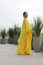 Carregar imagem no visualizador da galeria, Kaftan Slim Estrelícia Amarelo