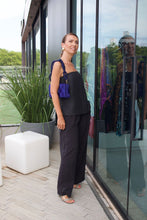 Carregar imagem no visualizador da galeria, Blusa Carol Preta