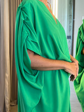 Cargar imagen en el visor de la galería, Vestido Beth Verde