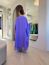 Cargar imagen en el visor de la galería, Kaftan Simplice Franjas Lavanda