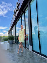 Cargar imagen en el visor de la galería, Vestido Paula Amarelo