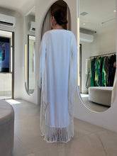 Cargar imagen en el visor de la galería, Kaftan Simplice Franjas Branco