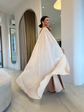 Cargar imagen en el visor de la galería, Vestido Nicole + Flor