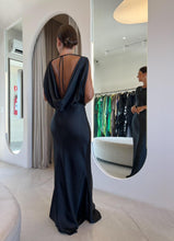 Cargar imagen en el visor de la galería, Vestido Ava Preto