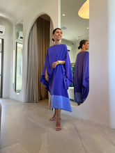 Cargar imagen en el visor de la galería, Kaftan Simplice Mídi Dois Tons de Lavanda