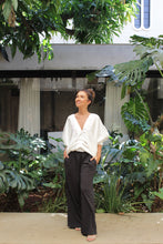 Carregar imagem no visualizador da galeria, Blusa Bufante Branca