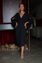 Carregar imagem no visualizador da galeria, Kaftan Bufante Lara Midi Preto