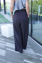 Cargar imagen en el visor de la galería, Calça Juliana Preta