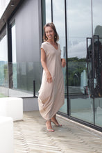 Carregar imagem no visualizador da galeria, Kaftan Iara Nude