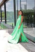 Carregar imagem no visualizador da galeria, Vestido Alessandra com Decote Verde