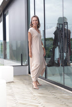 Carregar imagem no visualizador da galeria, Kaftan Iara Nude