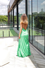 Carregar imagem no visualizador da galeria, Vestido Alessandra com Decote Verde
