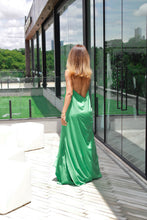 Carregar imagem no visualizador da galeria, Vestido Alessandra com Decote Verde