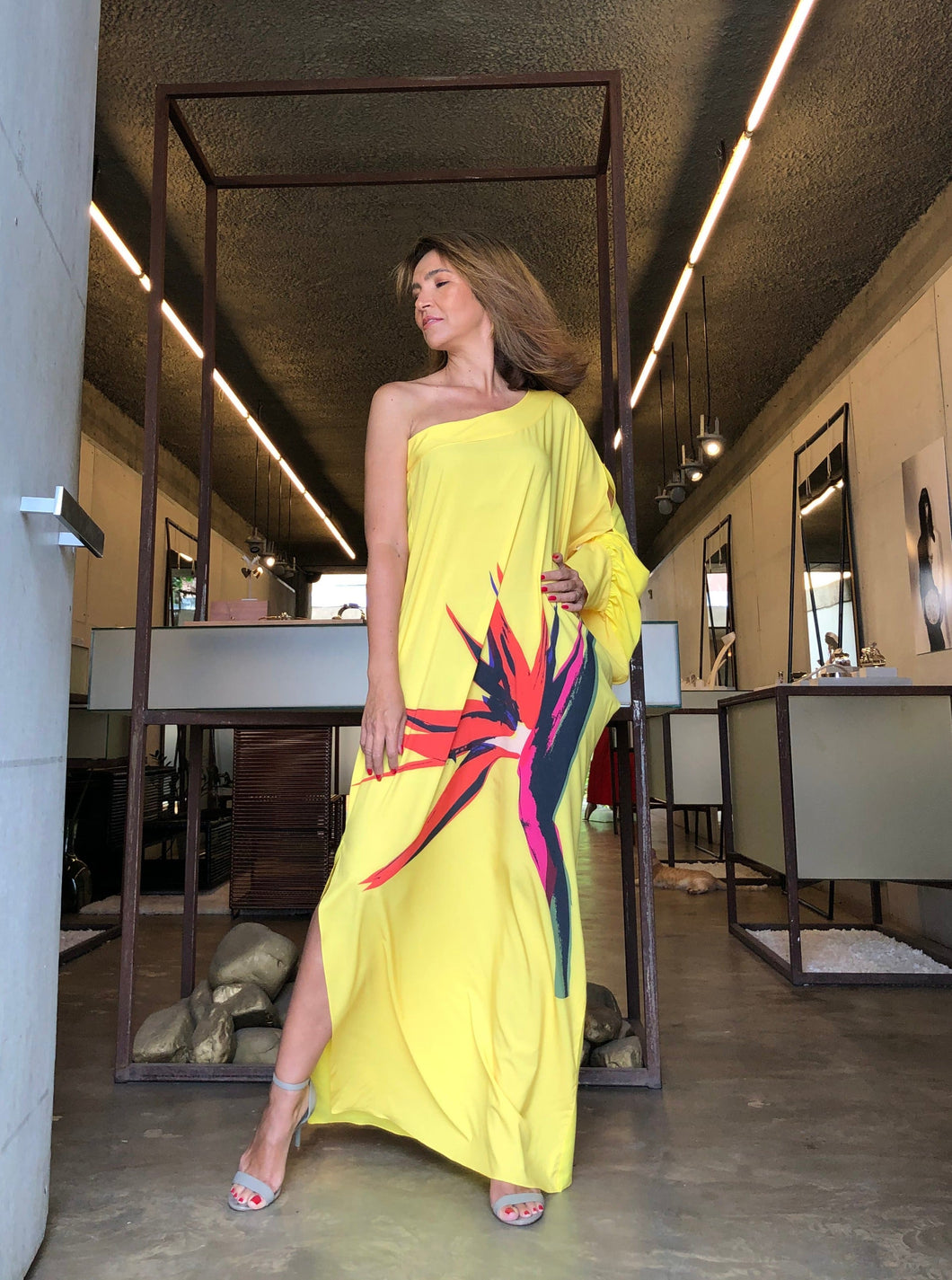 Vestido Estrelícia Bufante Ombro Só Amarelo