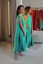 Carregar imagem no visualizador da galeria, Kaftan Ravi Degradê Verde
