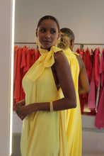 Cargar imagen en el visor de la galería, Vestido Viviane Amarelo
