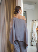 Carregar imagem no visualizador da galeria, Blusa Ampla Bronze
