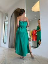 Cargar imagen en el visor de la galería, Vestido Brigite Verde Acetinado
