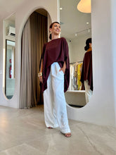 Load image into Gallery viewer, Wide Black Blouse
