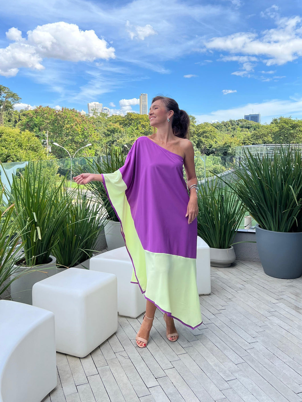 Vestido Lia - Roxo + Manteiga