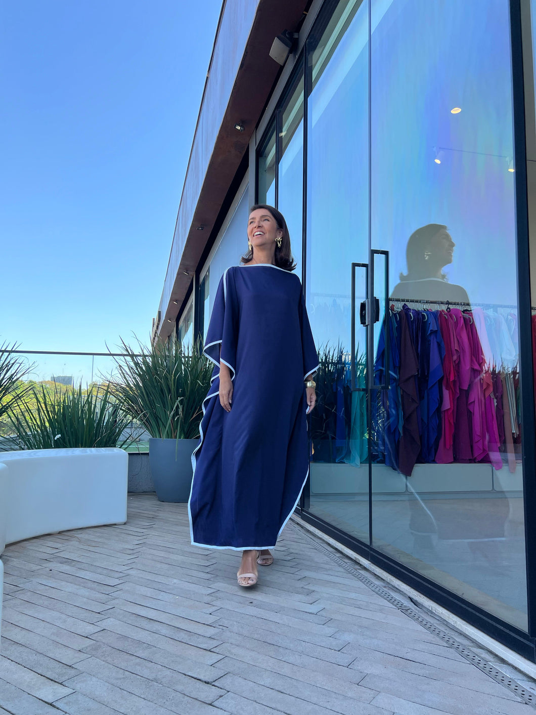 Kaftan Moldura Midi - Azul Marinho e Branco