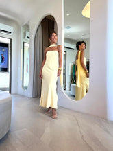 Load image into Gallery viewer, Vestido Silvia Manteiga
