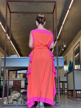 Carregar imagem no visualizador da galeria, Kaftan Bordas Laranja e Pink com Faixa

