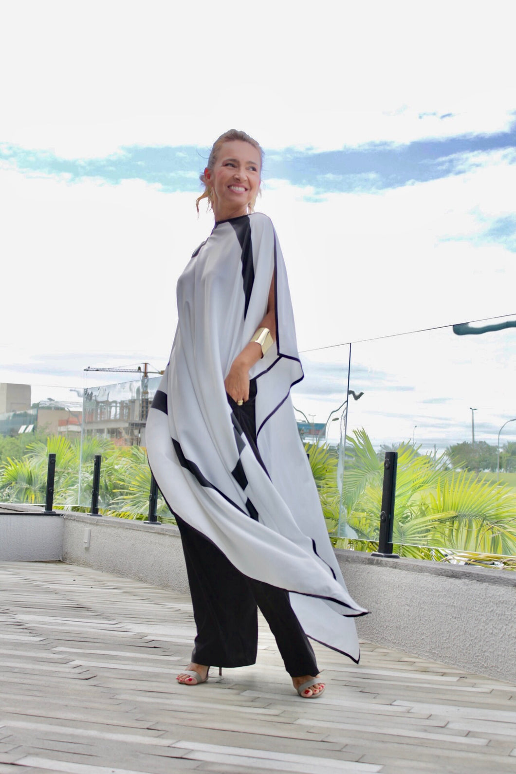 Blusa Square Branco e Preto