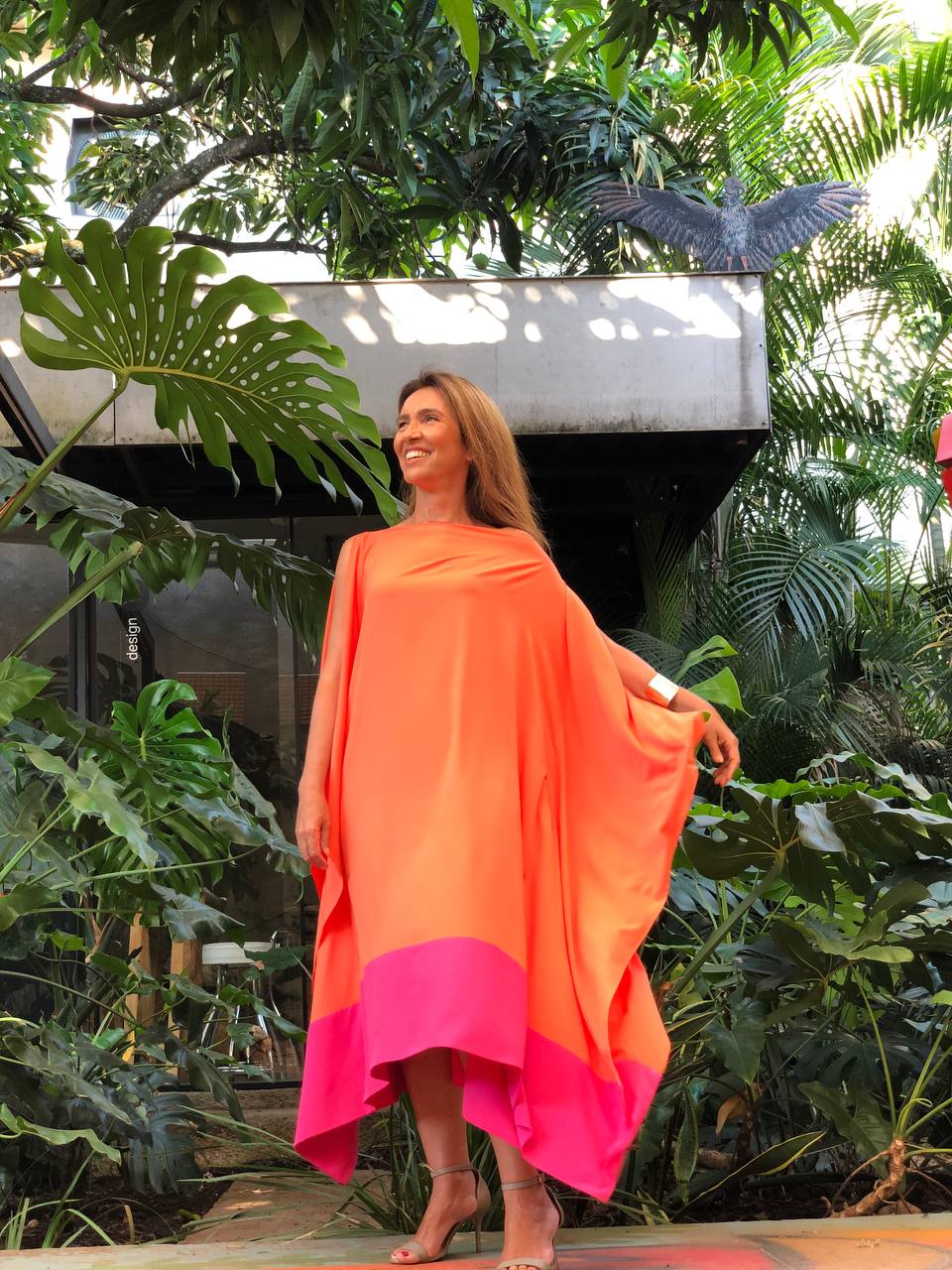Kaftan Simplice Mídi Laranja e Pink